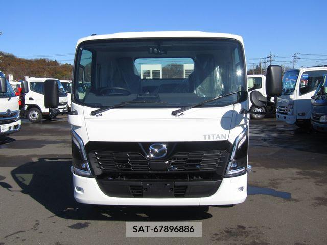 Mazda TITAN 2024-02 231194-1