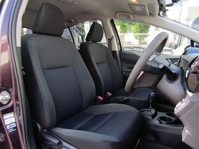 Toyota AQUA 2016-08 181752-16