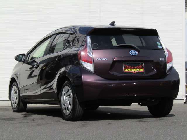 Toyota AQUA 2016-08 181752-7