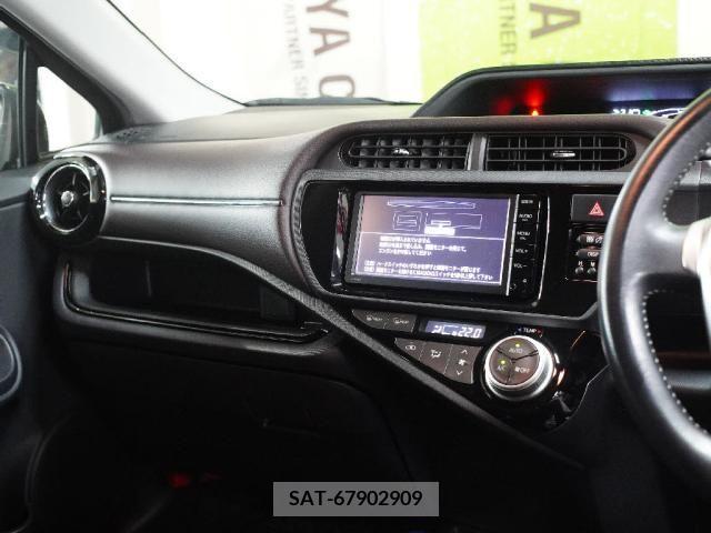 Toyota AQUA 2015-05 260538-11