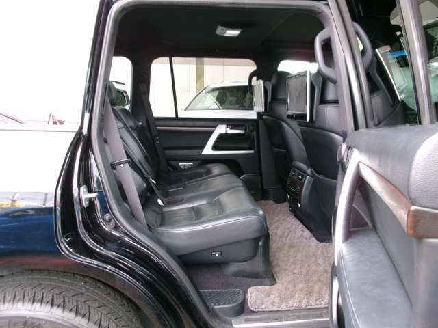 Toyota LAND CRUISER 2016-08 193836-15