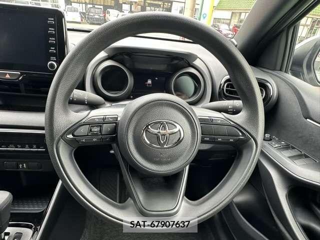 Toyota YARIS 2023-05 337015-7