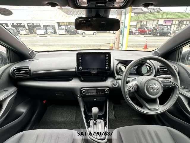 Toyota YARIS 2023-05 337015-6