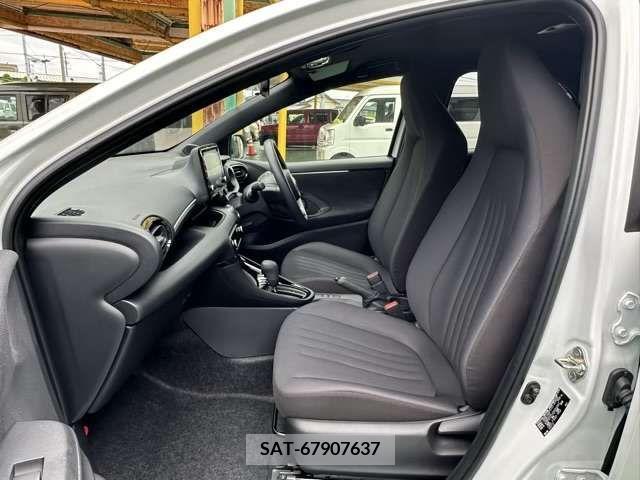 Toyota YARIS 2023-05 337015-4