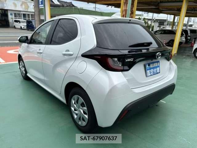 Toyota YARIS 2023-05 337015-3