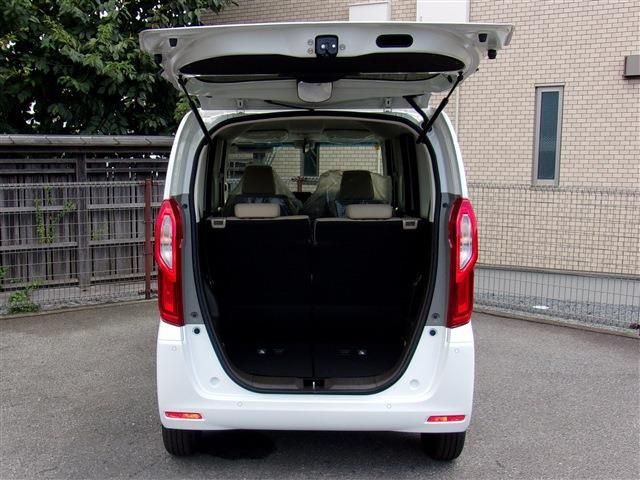 Honda N BOX 2023-06 9188-8
