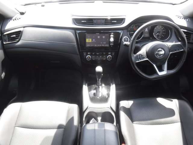 Nissan X-TRAIL 2019-09 10628-2