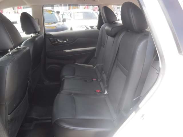 Nissan X-TRAIL 2019-09 10628-14