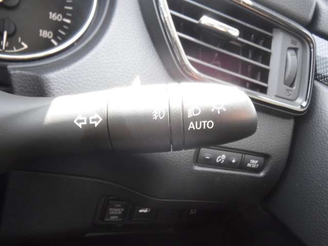Nissan X-TRAIL 2019-09 10628-11