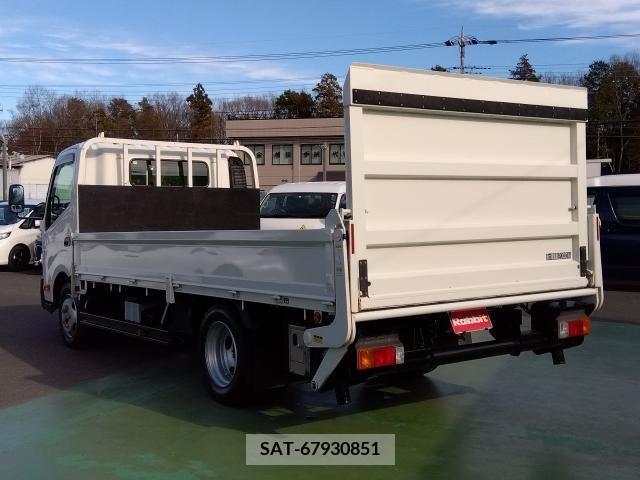 Hino DUTRO 2017-11 252159-2