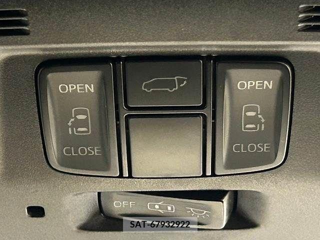 Toyota VELLFIRE 2017-12 338115-4