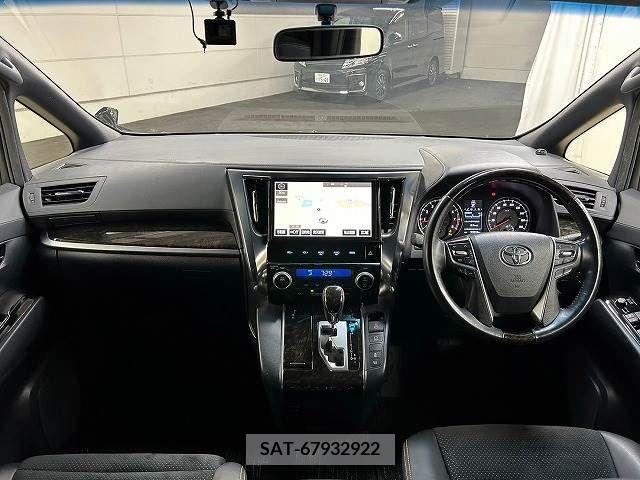 Toyota VELLFIRE 2017-12 338115-1