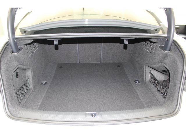 Audi A4 2016-04 501-6