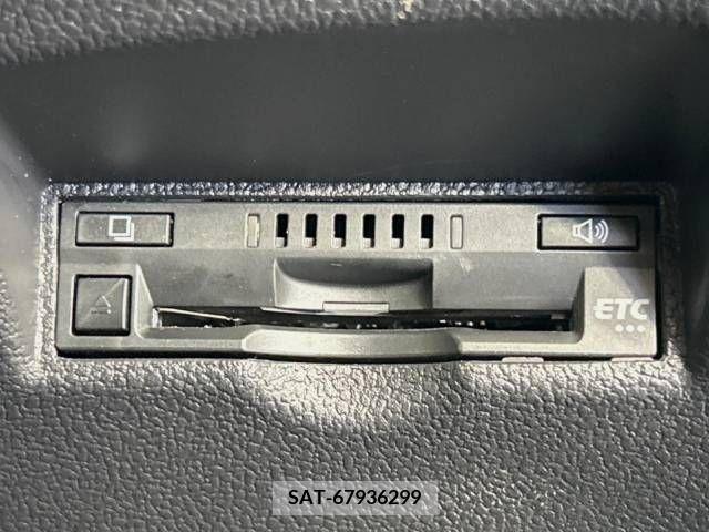 Toyota PRIUS 2018-06 215684-6