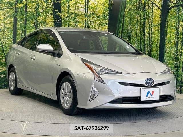 Toyota PRIUS 2018-06 215684-16