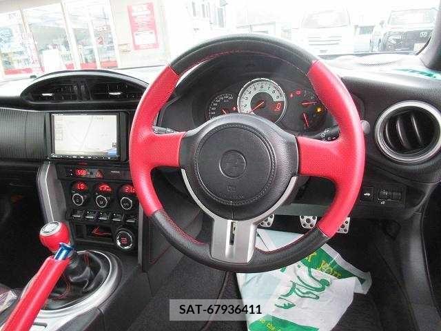 Toyota 86 2013-01 339532-3