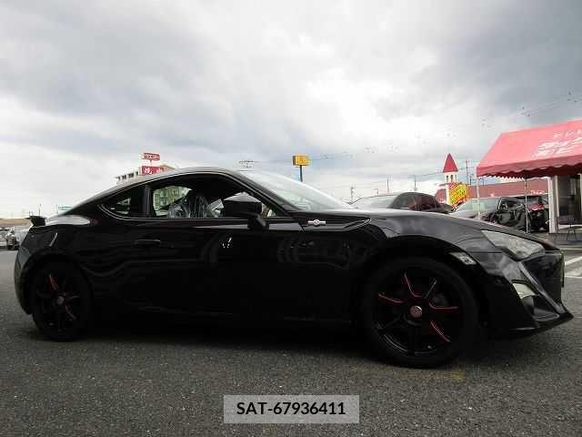Toyota 86 2013-01 339532-19