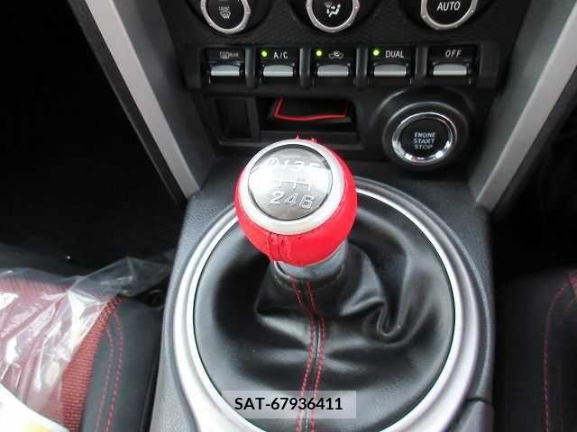 Toyota 86 2013-01 339532-7