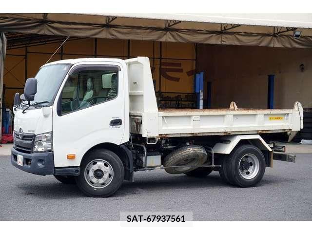 Hino DUTRO 2017-04 350300-8