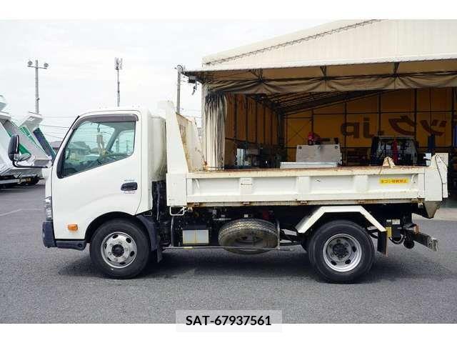 Hino DUTRO 2017-04 350300-2