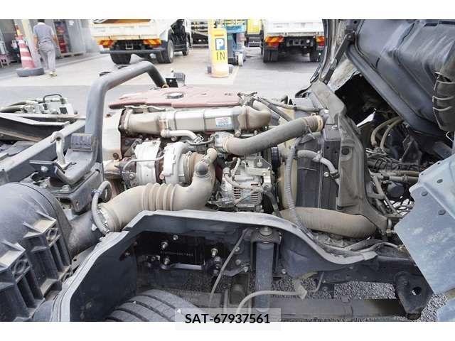 Hino DUTRO 2017-04 350300-15