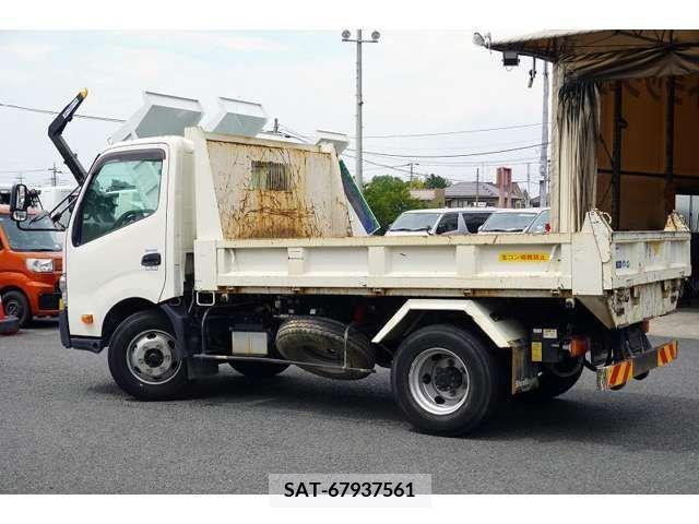 Hino DUTRO 2017-04 350300-6