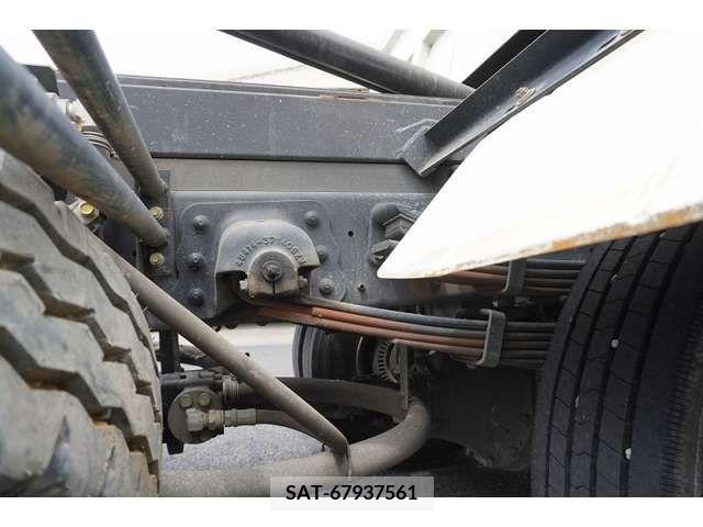 Hino DUTRO 2017-04 350300-11
