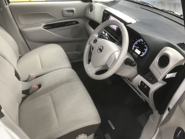 Nissan DAYZ ROOX 2018-12 28235-11
