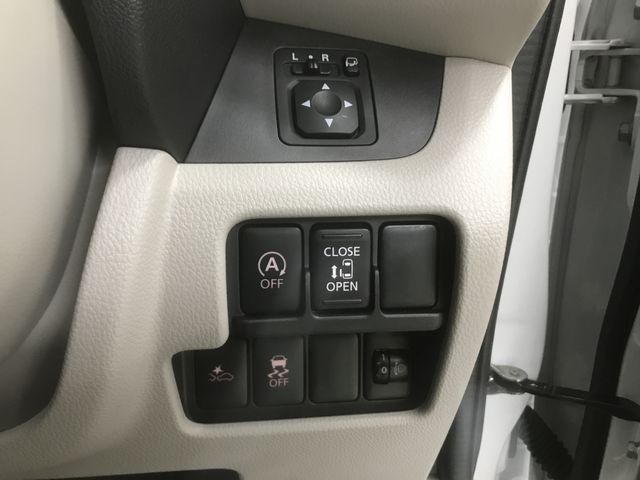Nissan DAYZ ROOX 2018-12 28235-21