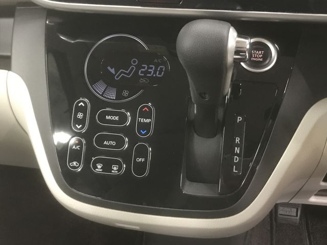 Nissan DAYZ ROOX 2018-12 28235-18