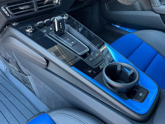 Porsche 911 2022-06 191644-12