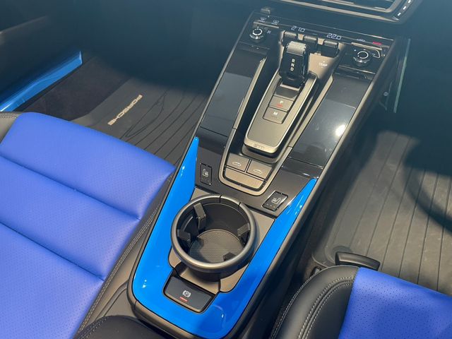 Porsche 911 2022-06 191644-13