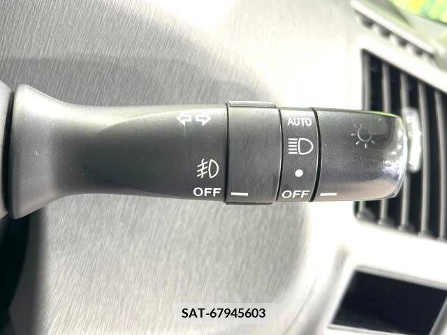 Toyota PRIUS ALPHA 2014-07 328810-6