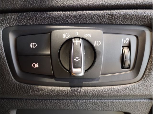 Bmw 1 SERIES 2018-03 180436-24