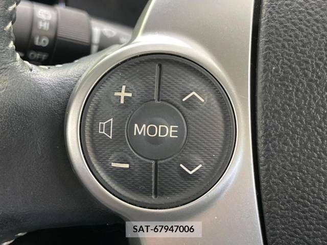 Toyota AQUA 2016-03 214156-6