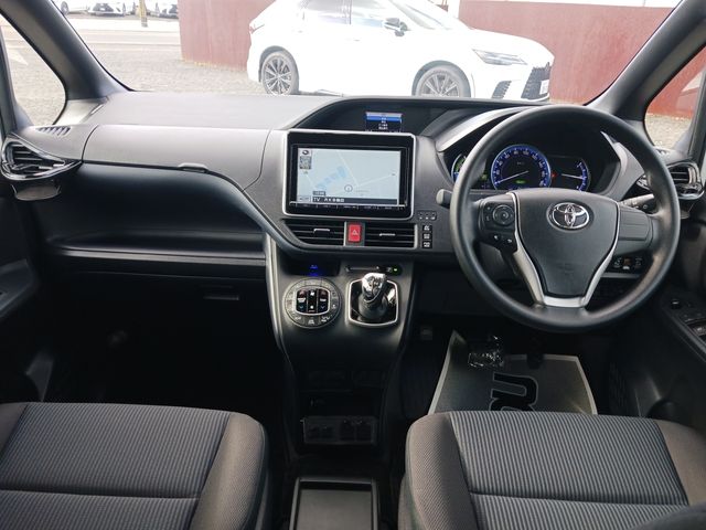 Toyota NOAH HYBRID 2014-03 187502-8