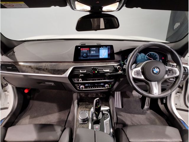 Bmw 5 SERIES 2017-12 697-17