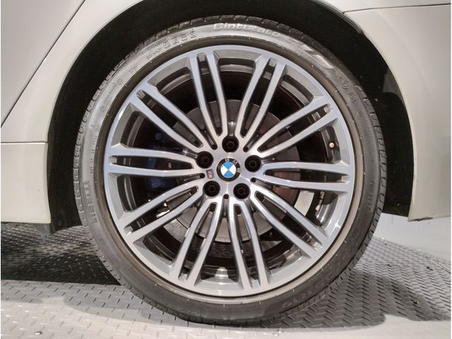 Bmw 5 SERIES 2017-12 697-12