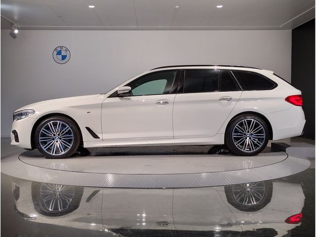 Bmw 5 SERIES 2017-12 697-1