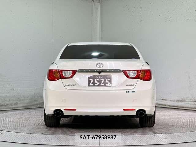 Toyota MARK X 2009-11 210298-8