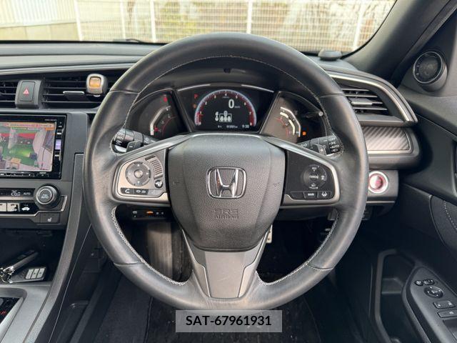 Honda CIVIC 2018-02 222951-11