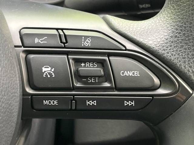 Toyota YARIS 2020-05 185952-5