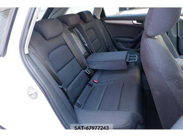 Audi A4 2015-04 356498-12