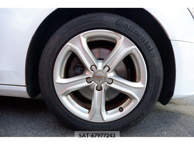 Audi A4 2015-04 356498-27
