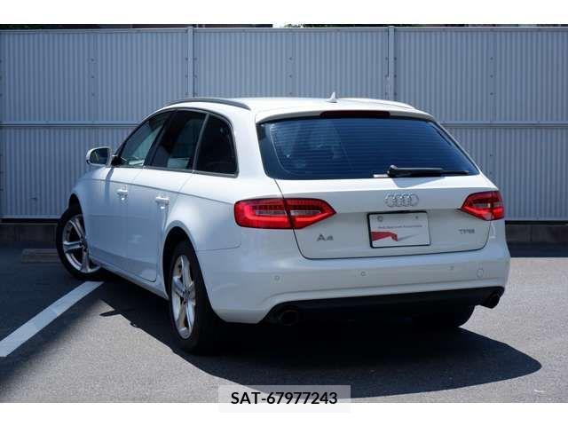 Audi A4 2015-04 356498-2