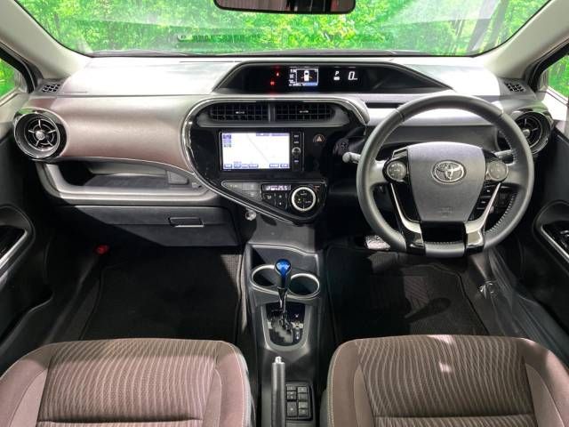 Toyota AQUA 2017-10 14403-1