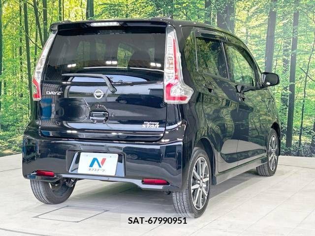 Nissan DAYZ 2015-12 353463-17