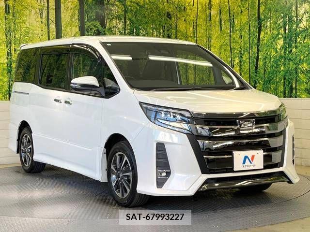 Toyota NOAH 2018-11 206147-16