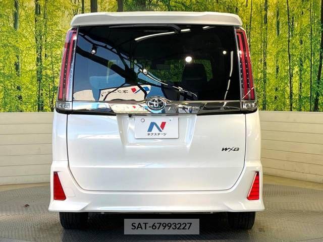 Toyota NOAH 2018-11 206147-15