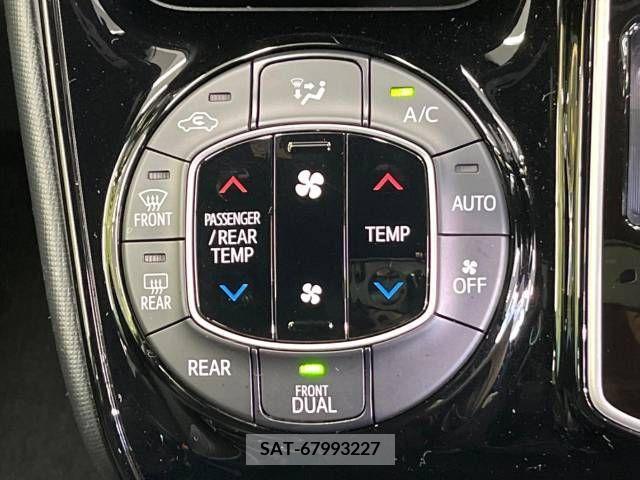 Toyota NOAH 2018-11 206147-7